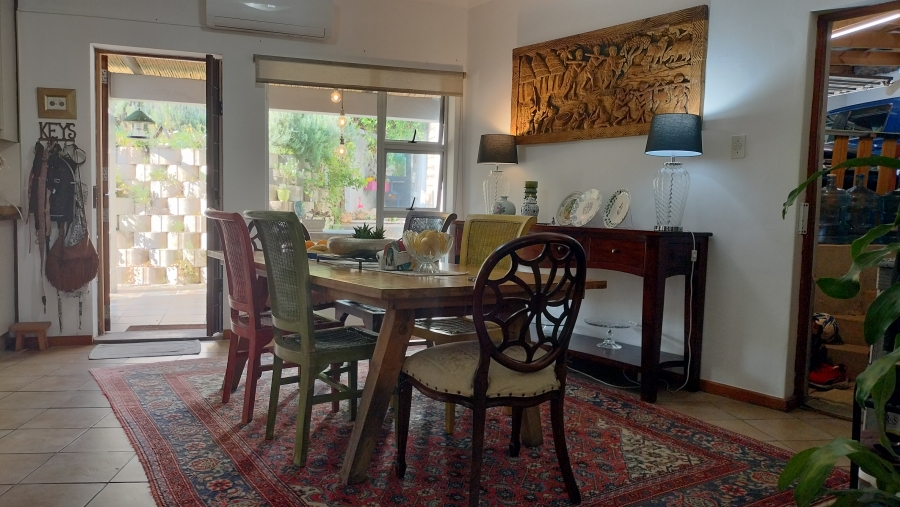 5 Bedroom Property for Sale in Fraaiuitsig Western Cape